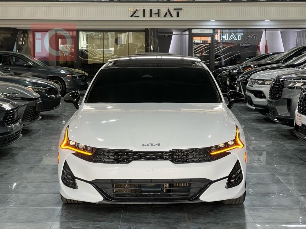 https://cdn.iqcars.io06865bea-188b-4923-b3f5-72aa5b0423e7_0.jpg